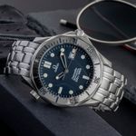 Omega Seamaster Diver 300 M 2542.80.00 (1998) - Blue dial 39 mm Steel case (2/8)