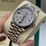 Rolex Day-Date 228239 (2025) - 40mm Witgoud (6/10)