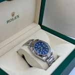 Rolex Sky-Dweller 336934 (2024) - Blue dial 42 mm Gold/Steel case (3/8)