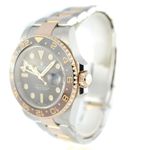 Rolex GMT-Master II 126711CHNR (2021) - Black dial 40 mm Gold/Steel case (2/7)