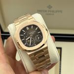 Patek Philippe Nautilus 5712/1R-001 (2023) - Bruin wijzerplaat 40mm Roségoud (5/8)