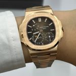 Patek Philippe Nautilus 5712/1R-001 (2023) - Bruin wijzerplaat 40mm Roségoud (8/8)