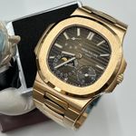 Patek Philippe Nautilus 5712/1R-001 (2023) - Bruin wijzerplaat 40mm Roségoud (1/8)