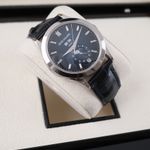 Patek Philippe Annual Calendar 5396G-017 (2025) - Blauw wijzerplaat 39mm Witgoud (4/8)