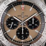 Breitling Avenger AB0147101A1X1 (2026) - Beige wijzerplaat 44mm Staal (3/8)