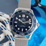 Omega Seamaster Diver 300 M 210.30.42.20.03.002 (Onbekend (willekeurig serienummer)) - Blauw wijzerplaat 42mm Staal (3/8)