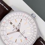Breitling Navitimer A17326211G1P2 (2023) - Silver dial 41 mm Steel case (3/8)
