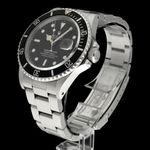Rolex Submariner Date 168000 (1987) - Black dial 40 mm Steel case (5/8)