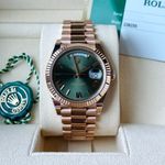 Rolex Day-Date 40 228235 (2019) - Green dial 40 mm Rose Gold case (1/4)
