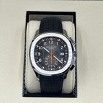 Patek Philippe Aquanaut 5968A-001 (2024) - Black dial 42 mm Steel case (8/8)