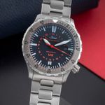 Sinn U2 1020.040 (2020) - Black dial 45 mm Steel case (3/8)