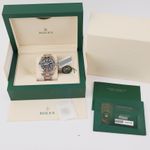 Rolex GMT-Master II 126711CHNR (2023) - Black dial 40 mm Gold/Steel case (8/8)