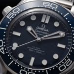 Omega Seamaster Diver 300 M 210.30.42.20.03.002 (2023) - Blue dial 42 mm Steel case (3/8)