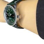 Breitling Navitimer A17326361L1P2 (2024) - Groen wijzerplaat 41mm Staal (5/8)