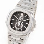 Patek Philippe Nautilus 5726/1A-001 (2015) - Black dial 41 mm Steel case (1/8)