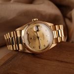 Rolex Day-Date 36 18238 (1988) - Champagne dial 36 mm Yellow Gold case (8/8)