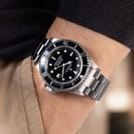 Rolex Sea-Dweller 4000 16600 (2001) - Black dial 40 mm Steel case (3/8)