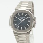 Patek Philippe Nautilus 5811 (2024) - Blue dial 41 mm White Gold case (6/8)