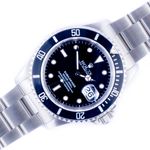 Rolex Submariner Date 16610 (1995) - Black dial 40 mm Steel case (1/8)