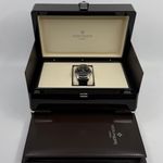 Patek Philippe Annual Calendar 5205G-013 (2021) - Blue dial 40 mm White Gold case (4/8)