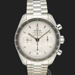 Omega Speedmaster 324.30.38.50.02.001 (2024) - Silver dial 38 mm Steel case (3/8)