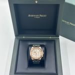 Audemars Piguet Royal Oak Chronograph 26715OR.ZZ.1356OR.01 (2024) - Zilver wijzerplaat 38mm Roségoud (4/8)