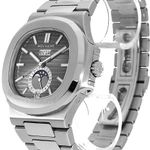Patek Philippe Nautilus 5726/1A-001 (2015) - Black dial 41 mm Steel case (3/5)