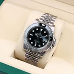 Rolex GMT-Master II 126710GRNR (2024) - Zwart wijzerplaat 40mm Staal (2/6)