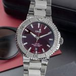 Oris Aquis Date 01 733 7766 4158-07 8 22 05PEB (Onbekend (willekeurig serienummer)) - Rood wijzerplaat 42mm Staal (3/8)