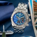 Breitling Chronomat 44 GMT AB0420 (2012) - Blue dial 44 mm Steel case (1/8)