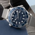 Omega Seamaster Diver 300 M 210.30.42.20.03.002 (Unknown (random serial)) - Blue dial 42 mm Steel case (2/8)