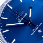 Omega Globemaster 130.30.39.21.03.001 (Unknown (random serial)) - Blue dial 39 mm Steel case (2/8)