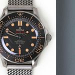 Omega Seamaster Diver 300 M 210.90.42.20.01.001 (2022) - Brown dial 42 mm Titanium case (5/8)