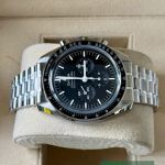 Omega Speedmaster Professional Moonwatch 310.30.42.50.01.002 (2026) - Black dial 42 mm Steel case (5/7)