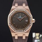 Audemars Piguet Royal Oak Lady 67601OR.ZZ.D080CA.01 (2009) - Bruin wijzerplaat 33mm Roségoud (1/8)