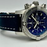 Breitling Avenger A13385101C1X1 (2024) - Blauw wijzerplaat 43mm Staal (5/8)