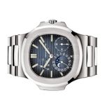 Patek Philippe Nautilus 5712/1A-001 (2022) - 38mm Staal (11/12)