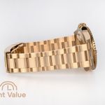 Rolex Submariner Date 126618LB - (3/6)