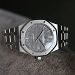 Audemars Piguet Royal Oak Selfwinding 15450ST (Unknown (random serial)) - 37 mm Steel case (3/3)