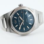 Girard-Perregaux Laureato 81010-11-431-11A (2023) - Blue dial 43 mm Steel case (1/8)