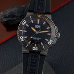 Oris Aquis Date 01 733 7653 4259-07 4 26 34GEB (Unknown (random serial)) - Black dial 43 mm Steel case (3/8)