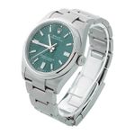 Rolex Oyster Perpetual 36 126000 (2024) - Green dial 36 mm Steel case (2/4)