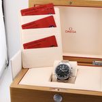 Omega Speedmaster '57 332.10.41.51.10.001 (2023) - Red dial 40 mm Steel case (4/4)