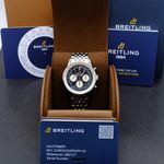 Breitling Navitimer 01 AB0121 (2022) - 43 mm Steel case (3/8)