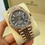 Rolex Sky-Dweller 336935 (2026) - 42mm Roségoud (1/10)