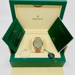 Rolex Day-Date 40 228235 (2021) - Green dial 40 mm Rose Gold case (3/8)