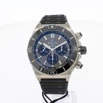 Breitling Super Chronomat EB0136251M1S1 (2026) - Grijs wijzerplaat 44mm Titanium (2/5)