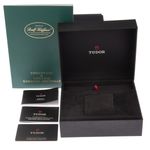 Tudor Royal 28500 (2025) - Blue dial 38 mm Steel case (2/7)