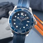 Omega Seamaster Diver 300 M 210.32.42.20.03.001 (2021) - Blue dial 42 mm Steel case (3/8)