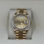 Rolex Day-Date 40 228398TBR (2022) - Champagne dial 40 mm Yellow Gold case (4/8)